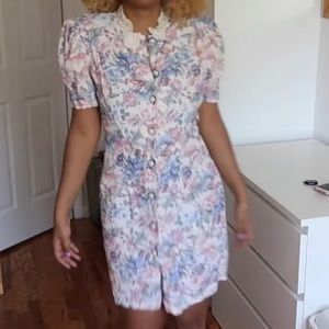 Mini floral vintage dress with shoulder pads